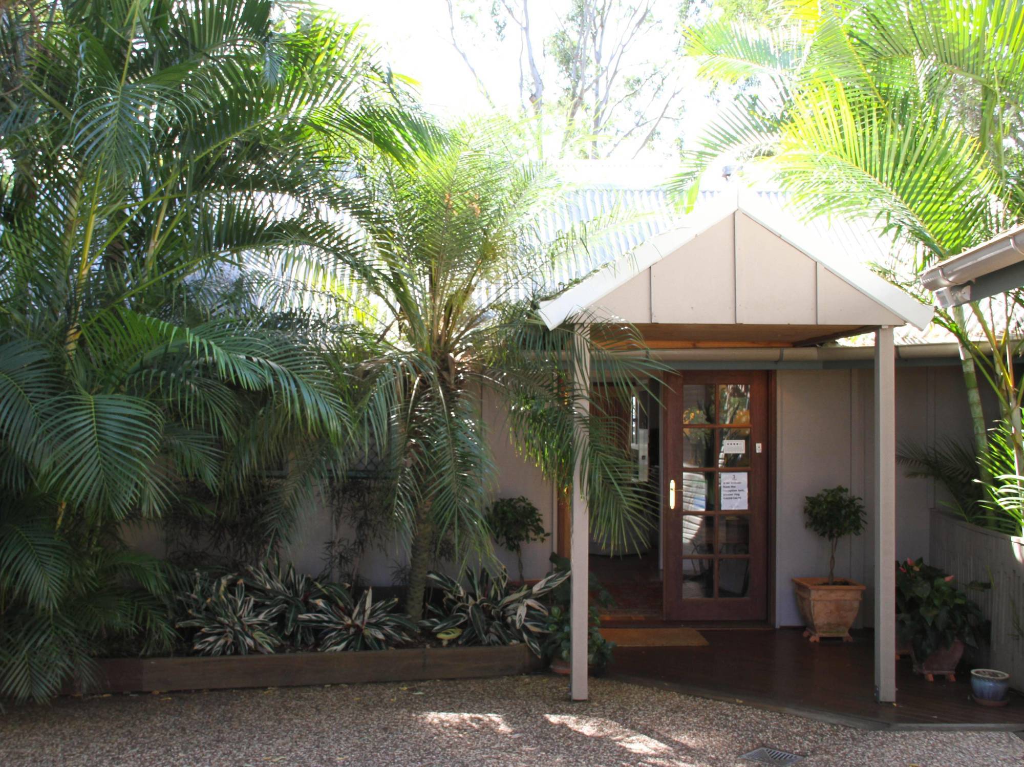 Arabella Guesthouse Alexandra Headland Exterior foto